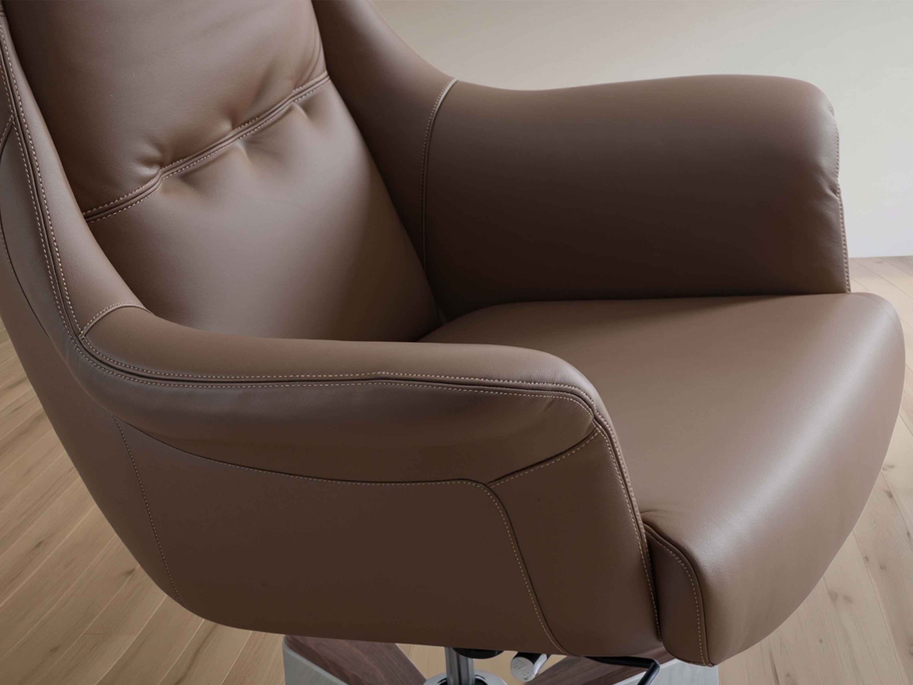 Calder Leather Executive Chair